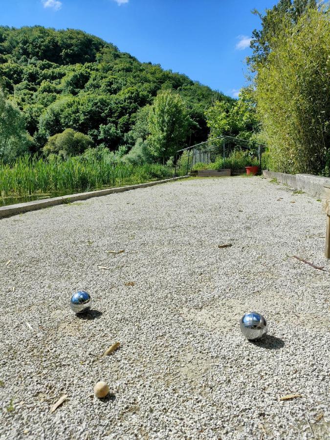 Les Pieds Dans L'Eau, Gite Le Blagour Lachapelle-Auzac Exterior foto